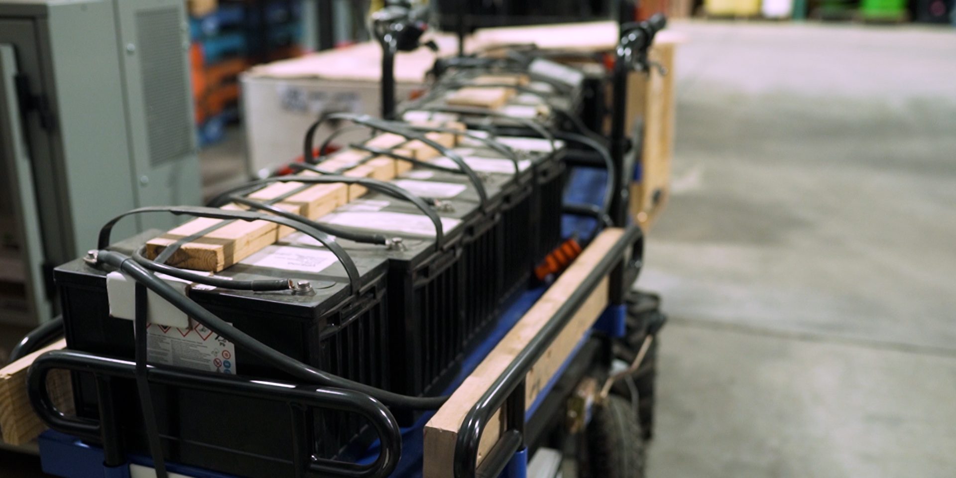 battery electric cart with batteries