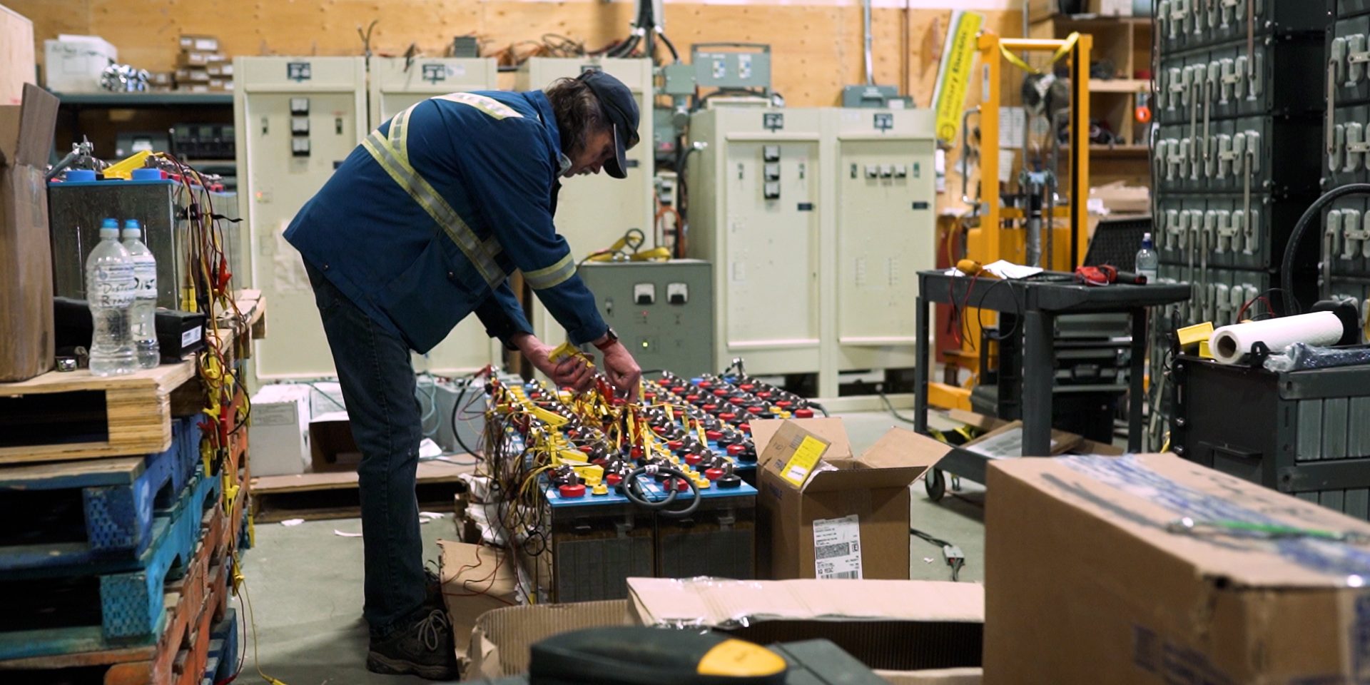 battery electric employee with batteries